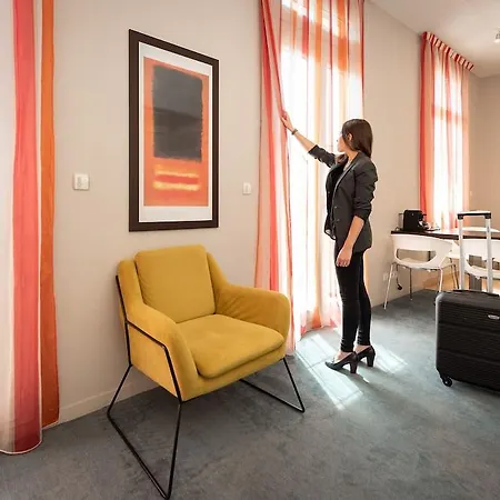 Hotel apartamentowy De Diane - 4*