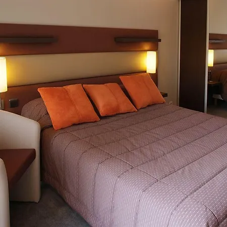 De Diane - Hotel apartamentowy 4*